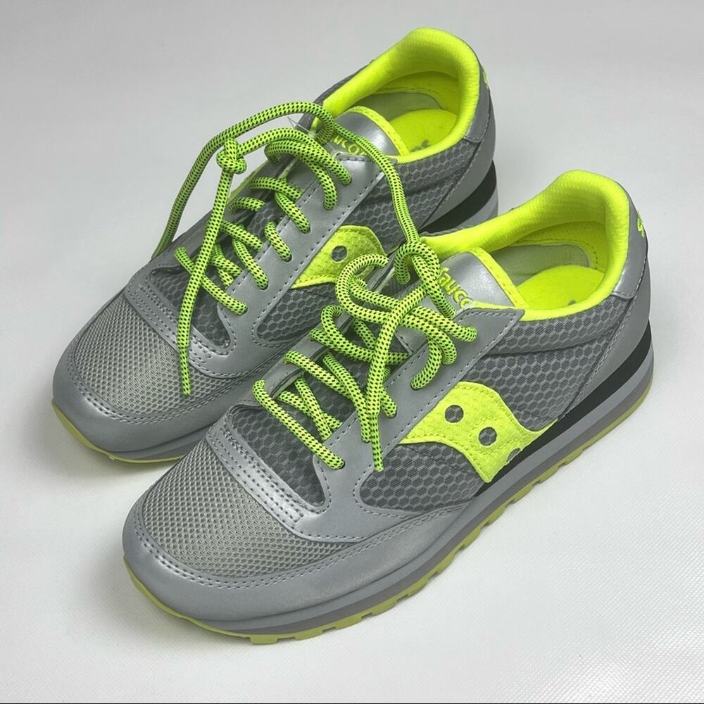 Saucony Womens  Athletic Neon Jazz Triple Gray Citron Reflective Sneakers Sz 7.5